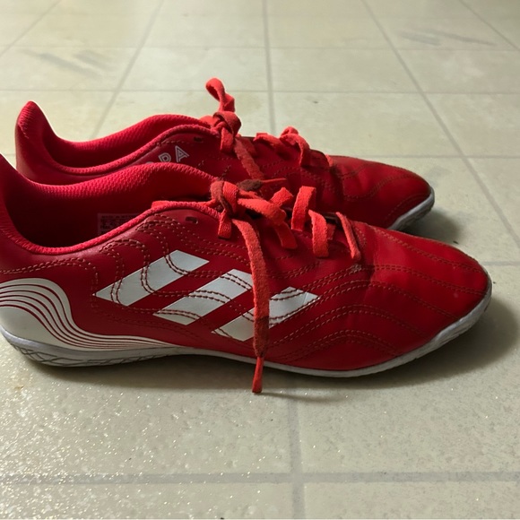 Adidas Shoes - Picture 3 of 4